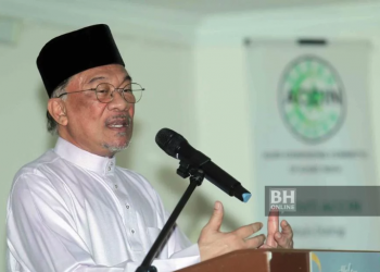 Henti desak Dr Mahathir – Anwar