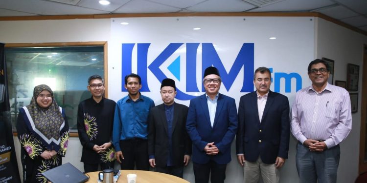 Kunjung hormat Mufti WP